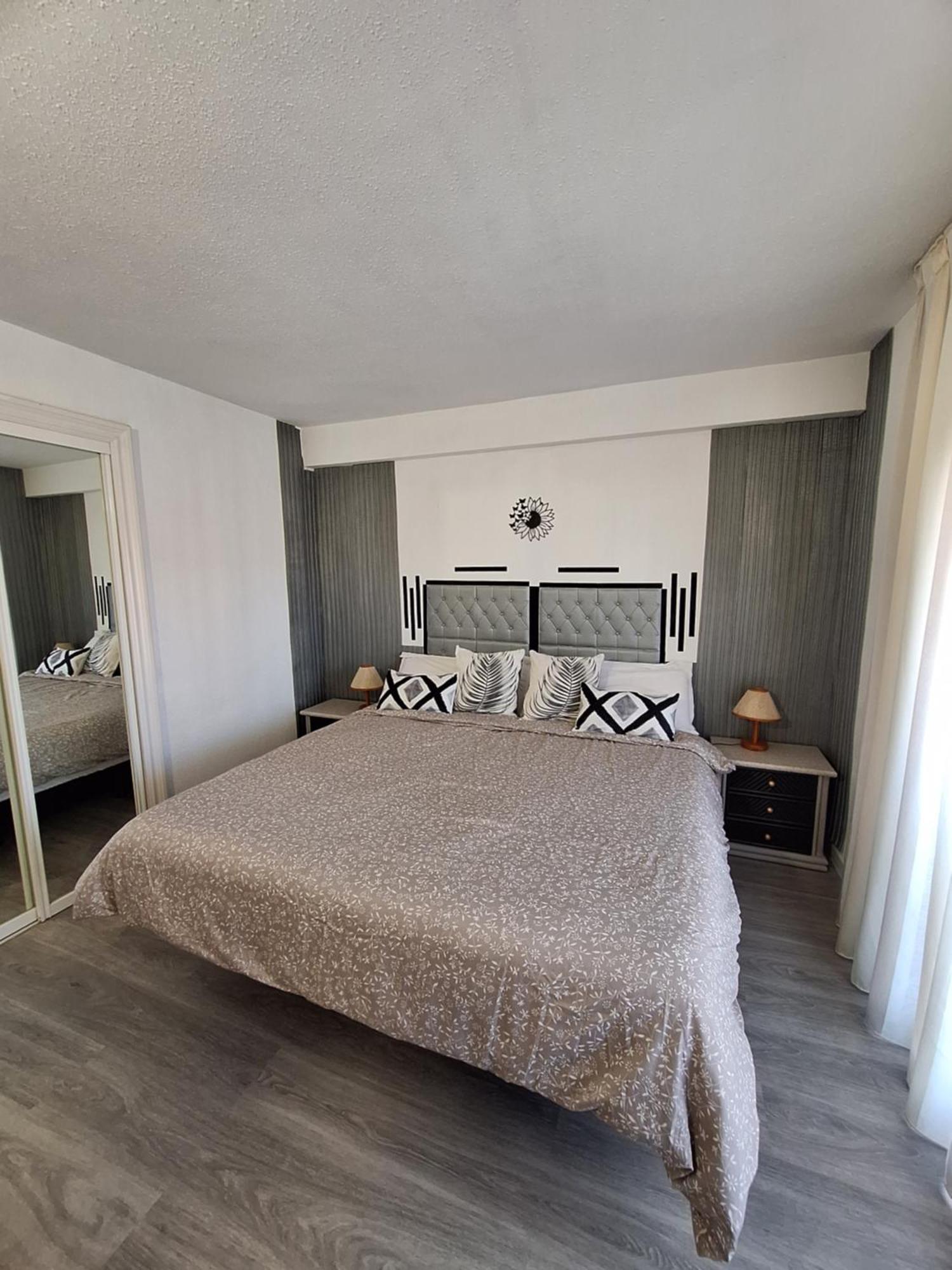 Beautiful 2 Bedrooms Aparatament Benidorm Luaran gambar